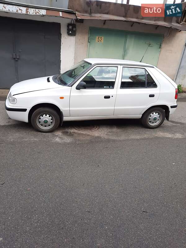 Хетчбек Skoda Felicia 2000 в Києві