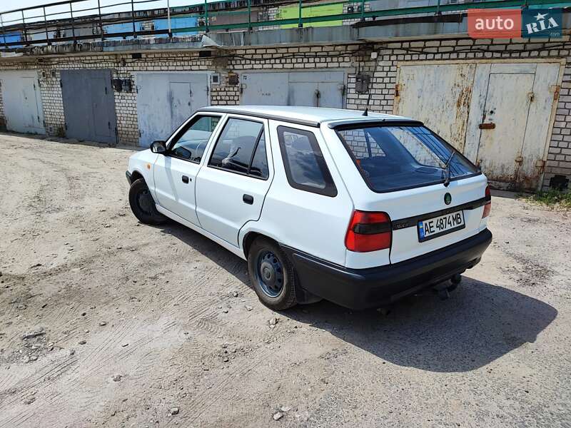 Універсал Skoda Felicia 1995 в Кам'янському