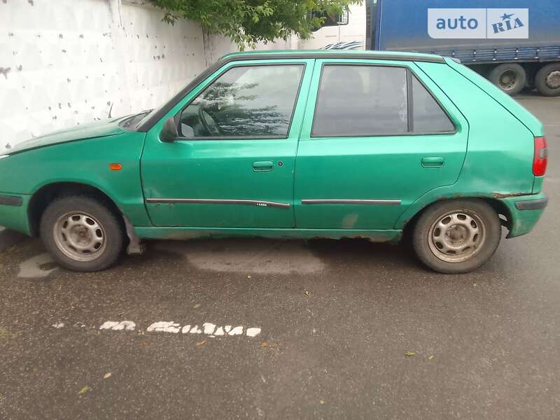 Хетчбек Skoda Felicia 1998 в Житомирі