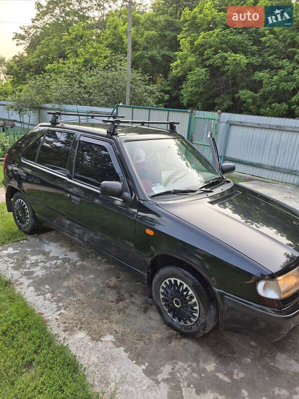 Хэтчбек Skoda Felicia 1999 в Чернигове