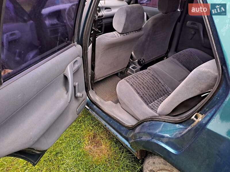 Хэтчбек Skoda Felicia 1997 в 
