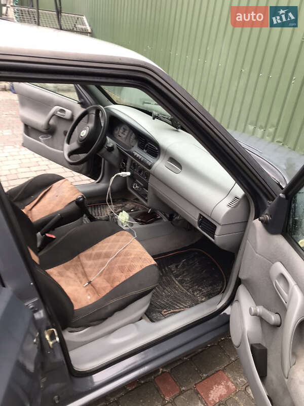 Хэтчбек Skoda Felicia 2001 в Хмельницком
