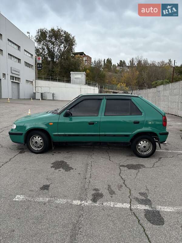 Хетчбек Skoda Felicia 1998 в Запоріжжі