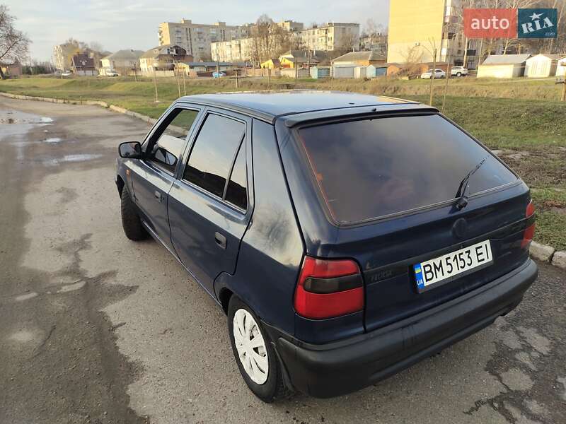Хэтчбек Skoda Felicia 1995 в Ромнах