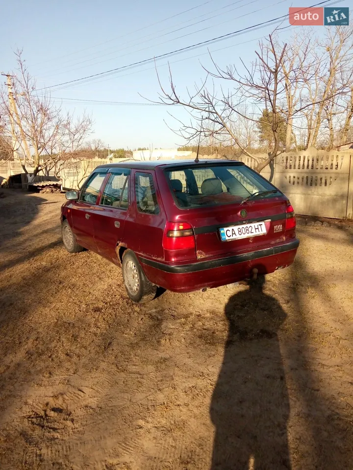 1986 Volvo 740 - мініатюра 16