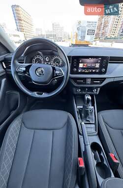 Внедорожник / Кроссовер Skoda Kamiq 2023 в 