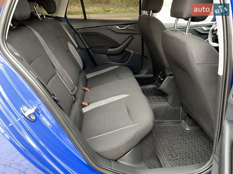 Внедорожник / Кроссовер Skoda Kamiq 2021 в Бердичеве