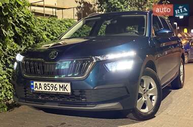 Внедорожник / Кроссовер Skoda Kamiq 2021 в Киеве