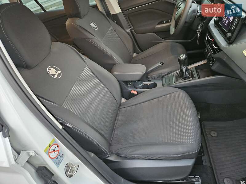 Внедорожник / Кроссовер Skoda Kamiq 2021 в Днепре