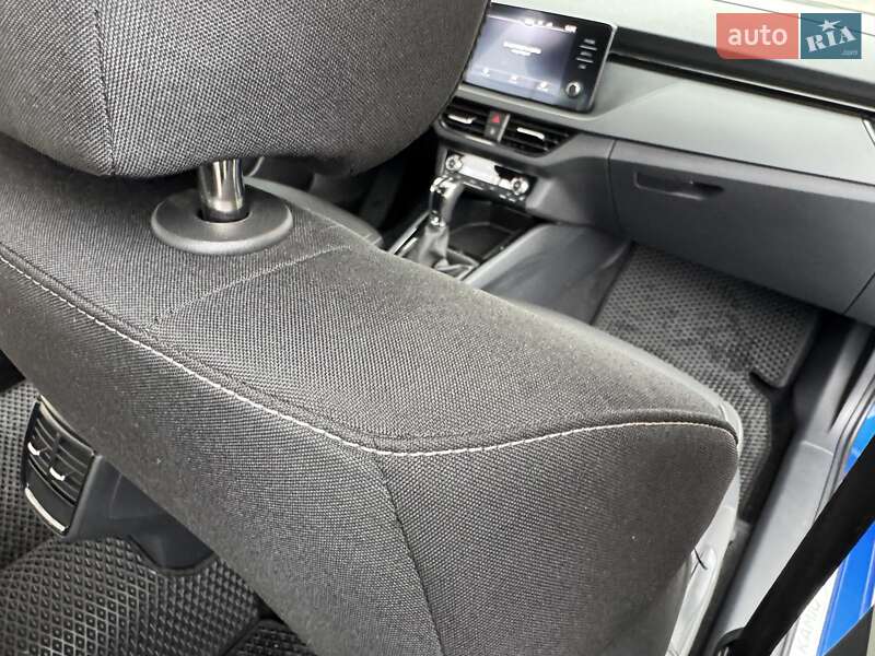 Внедорожник / Кроссовер Skoda Kamiq 2022 в Киеве