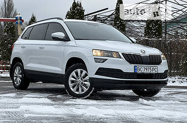 Внедорожник / Кроссовер Skoda Karoq 2018 в 