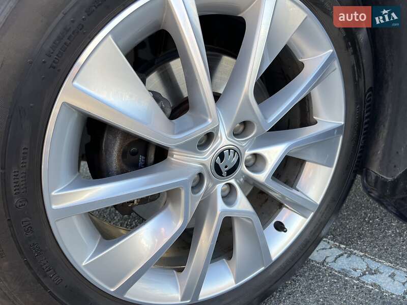 Позашляховик / Кросовер Skoda Karoq 2019 в Києві