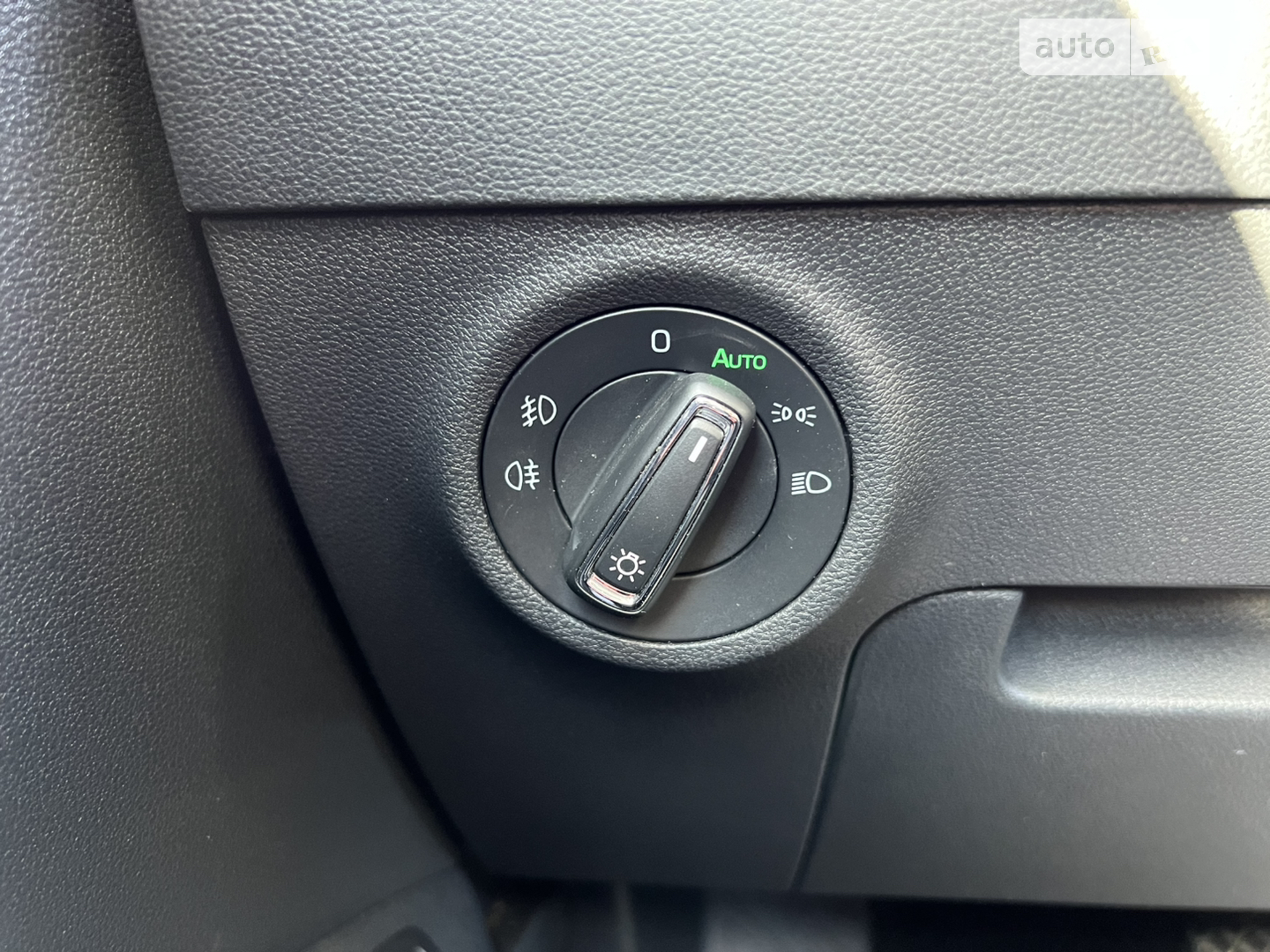 2018 Skoda Karoq - мініатюра 16