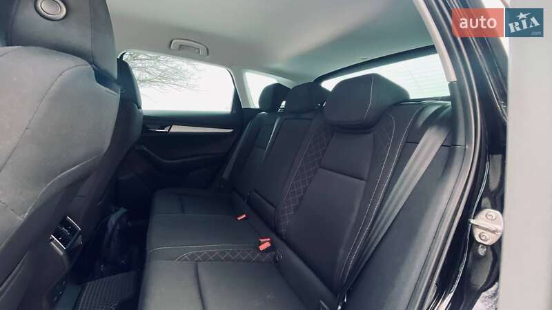 Позашляховик / Кросовер Skoda Karoq 2019 в Києві