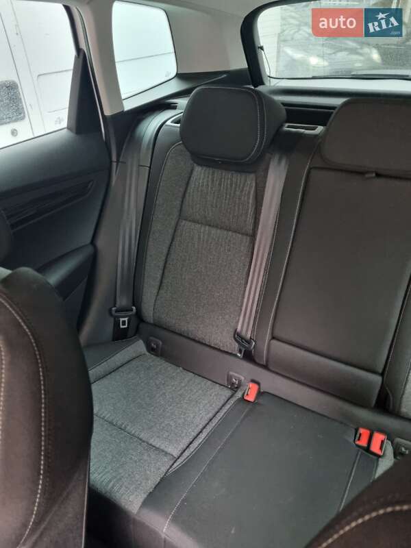 Внедорожник / Кроссовер Skoda Karoq 2021 в Сумах
