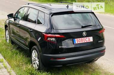 Внедорожник / Кроссовер Skoda Karoq 2019 в Киеве