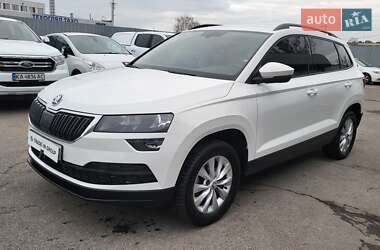 Внедорожник / Кроссовер Skoda Karoq 2021 в Киеве