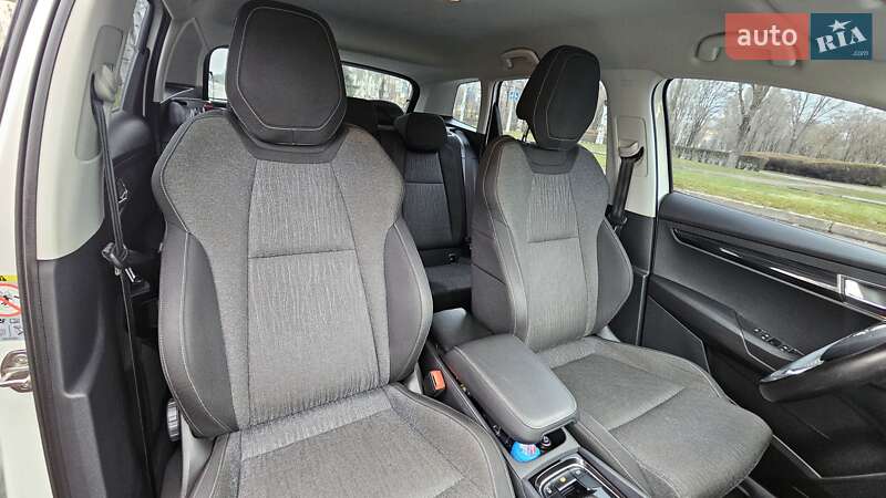 Позашляховик / Кросовер Skoda Karoq 2018 в Києві