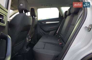 Внедорожник / Кроссовер Skoda Karoq 2021 в 