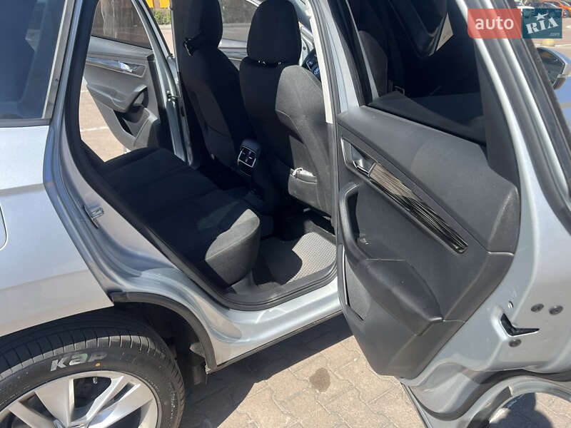 Позашляховик / Кросовер Skoda Karoq 2021 в Києві