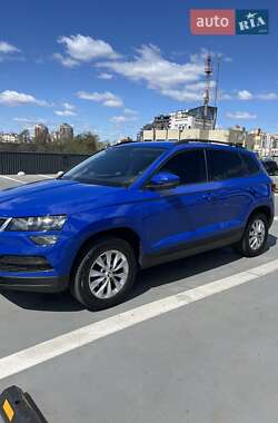 Внедорожник / Кроссовер Skoda Karoq 2020 в Киеве