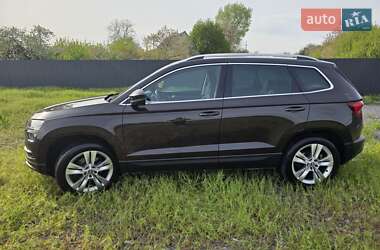 Внедорожник / Кроссовер Skoda Karoq 2017 в 