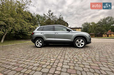 Позашляховик / Кросовер Skoda Karoq 2021 в 