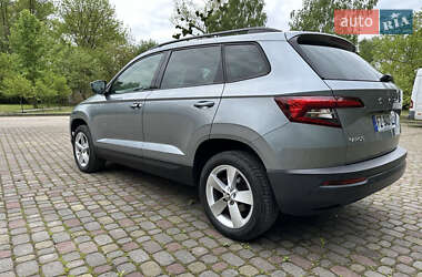 Позашляховик / Кросовер Skoda Karoq 2021 в 