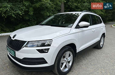 Внедорожник / Кроссовер Skoda Karoq 2020 в 