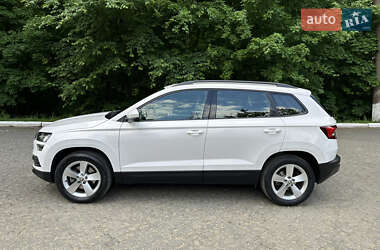 Внедорожник / Кроссовер Skoda Karoq 2020 в 
