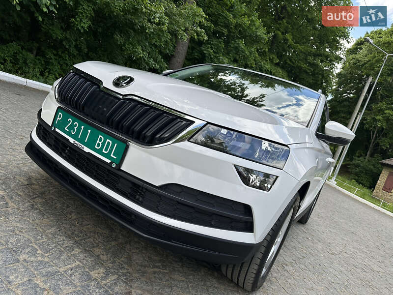 Внедорожник / Кроссовер Skoda Karoq 2020 в 