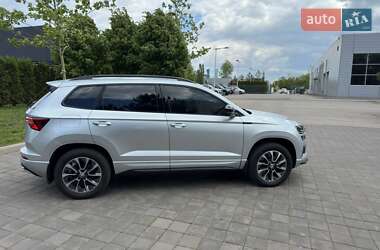 Внедорожник / Кроссовер Skoda Karoq 2024 в 