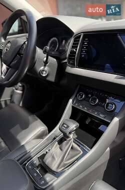 Внедорожник / Кроссовер Skoda Karoq 2017 в 