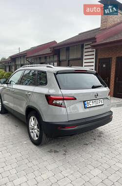 Позашляховик / Кросовер Skoda Karoq 2018 в 