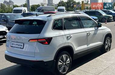 Внедорожник / Кроссовер Skoda Karoq 2023 в 