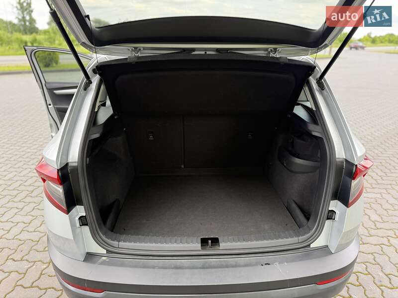 Внедорожник / Кроссовер Skoda Karoq 2018 в Ивано-Франковске