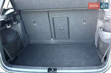 Внедорожник / Кроссовер Skoda Karoq 2021 в 