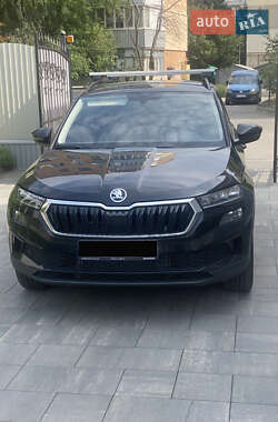 Внедорожник / Кроссовер Skoda Karoq 2023 в Киеве