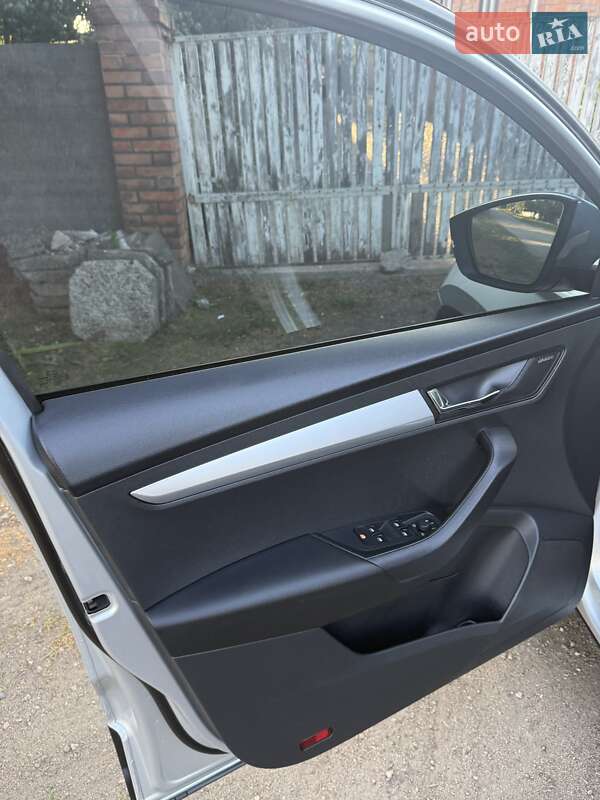 Позашляховик / Кросовер Skoda Karoq 2018 в Долинській