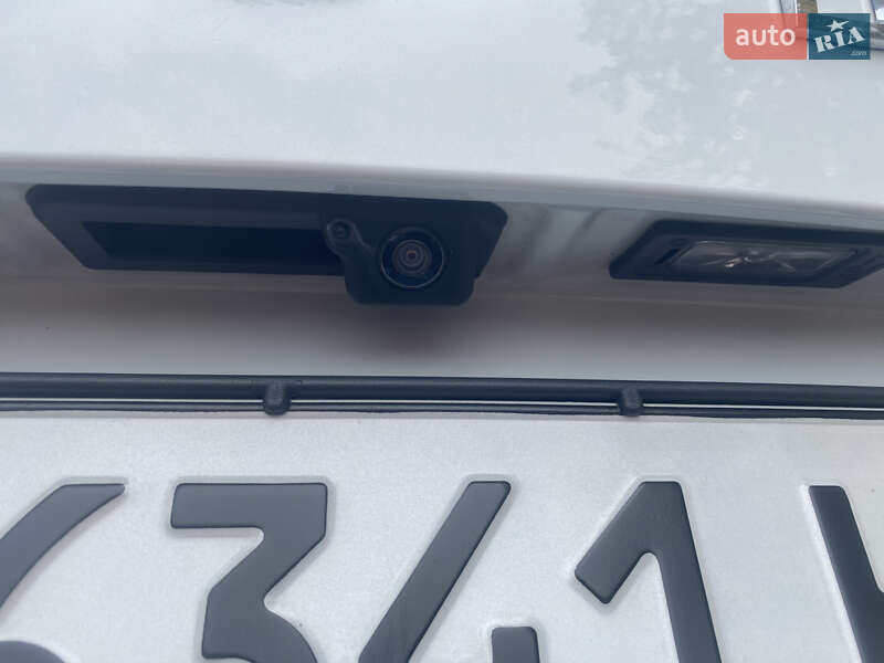 Внедорожник / Кроссовер Skoda Karoq 2022 в Краснограде