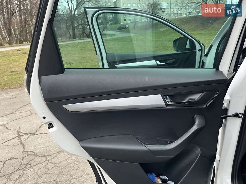 Внедорожник / Кроссовер Skoda Karoq 2018 в Львове фото 4 Внедорожник / Кроссовер Skoda Karoq 2018 в Львове