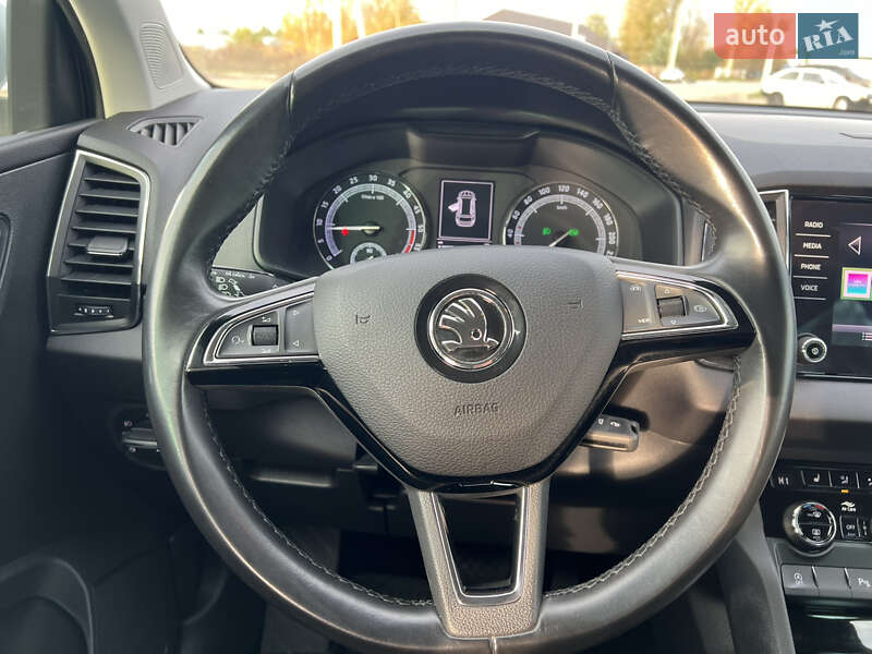 Внедорожник / Кроссовер Skoda Karoq 2019 в Киеве