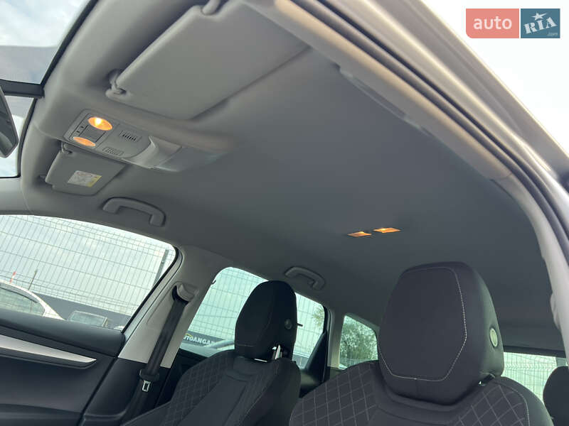 Внедорожник / Кроссовер Skoda Karoq 2019 в Киеве