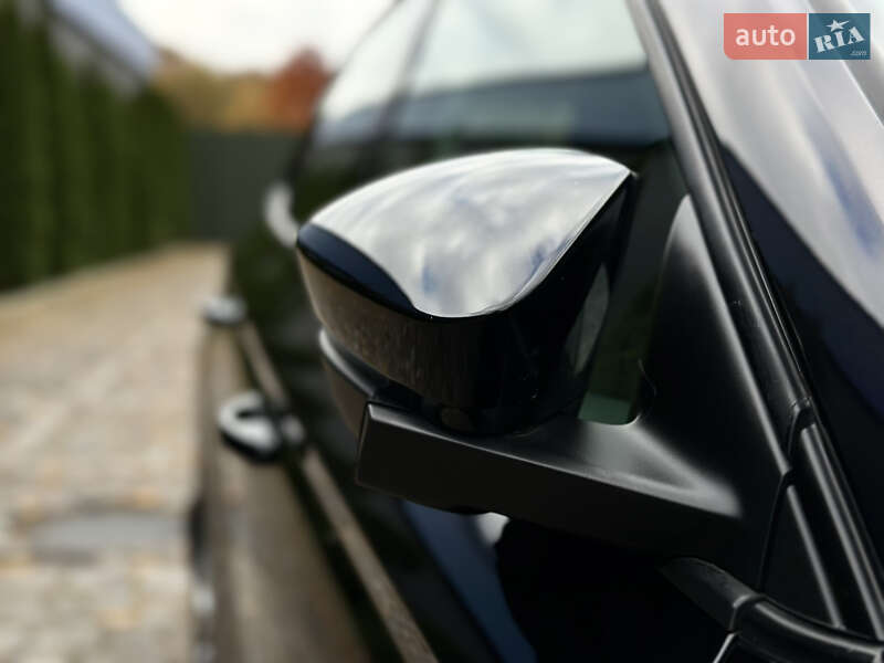 Внедорожник / Кроссовер Skoda Karoq 2021 в Мукачево