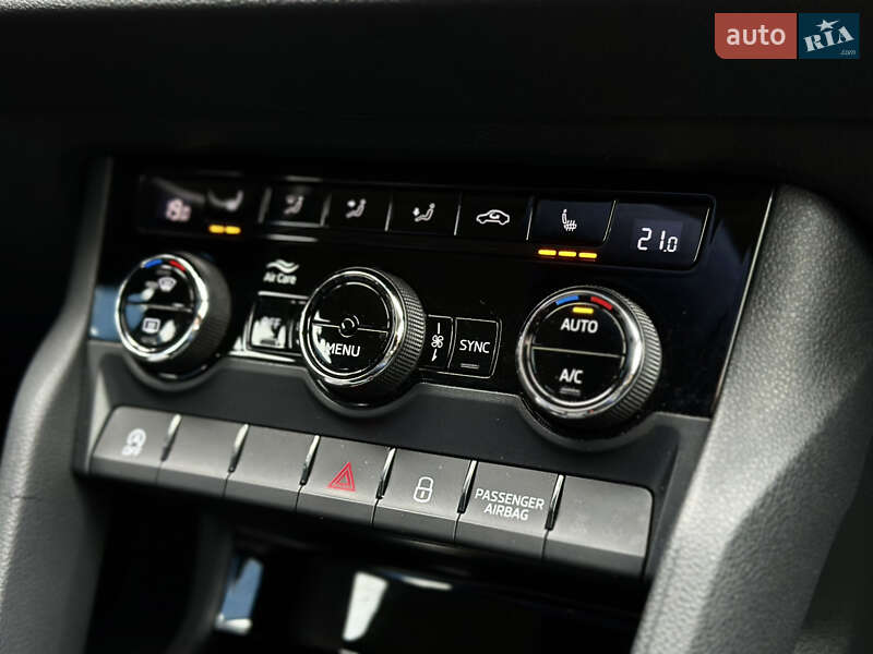 Внедорожник / Кроссовер Skoda Karoq 2021 в Мукачево