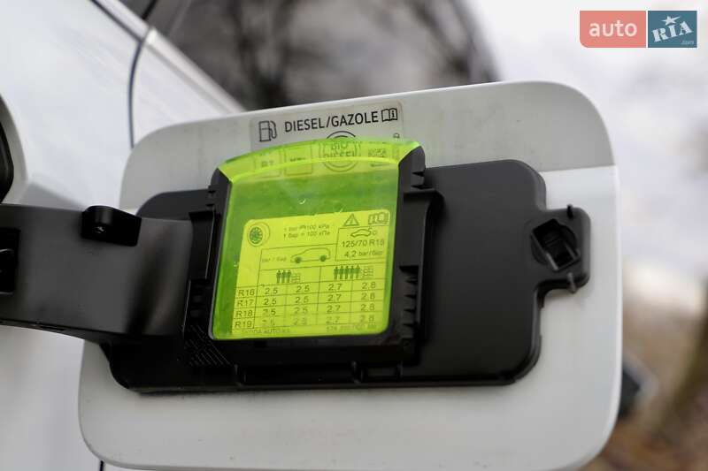 Позашляховик / Кросовер Skoda Karoq 2022 в Дрогобичі