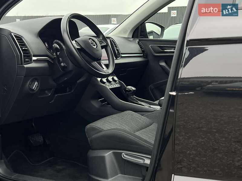 Внедорожник / Кроссовер Skoda Karoq 2021 в Луцке