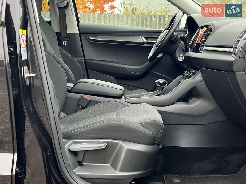 Внедорожник / Кроссовер Skoda Karoq 2021 в Луцке