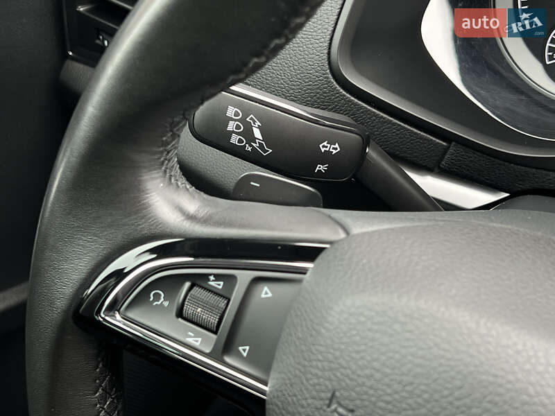 Внедорожник / Кроссовер Skoda Karoq 2021 в Луцке