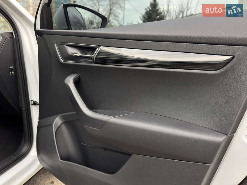 Позашляховик / Кросовер Skoda Karoq 2020 в Дніпрі